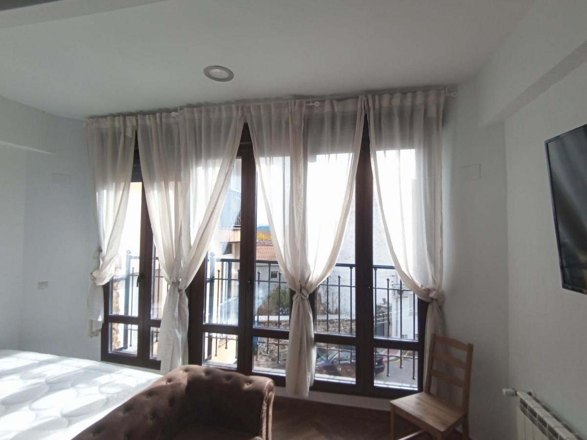 Apartamento De Lujo En La Sierra Becerril de la Sierra Eksteriør billede